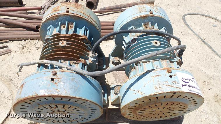image for item DC5504 (2) Cleveland Vibrator Company RC-94-6-4 compactor