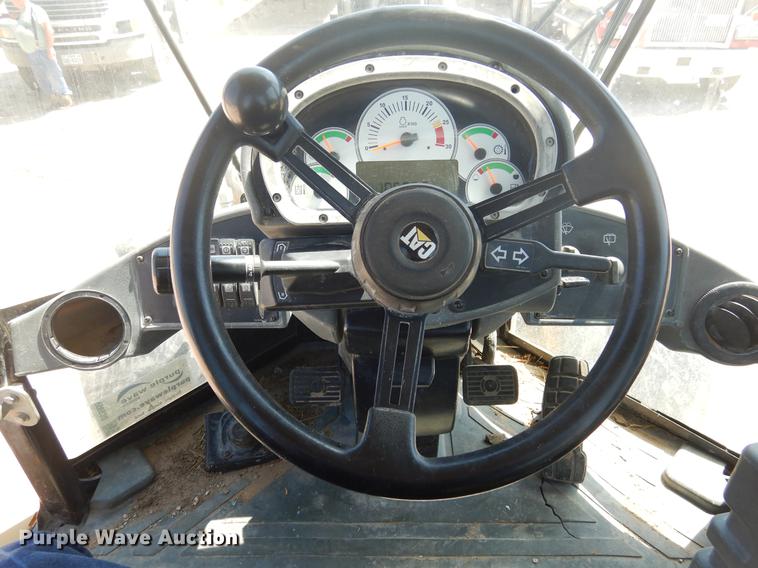 image for item DC5955 2012 Caterpillar 924H High Lift wheel loader