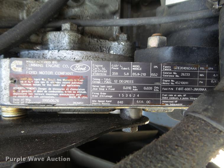 image for item DC7358 1995 Ford F800 service truck with crane