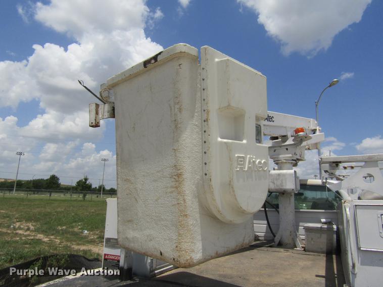 image for item DC7906 2006 Ford F450 XL Super Duty bucket truck