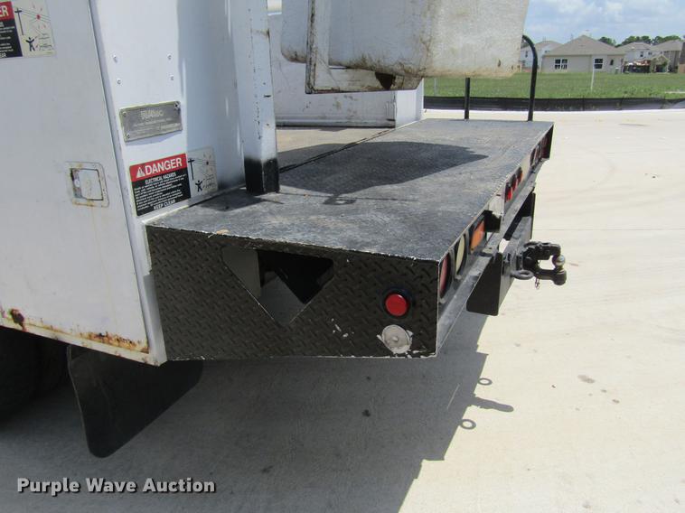 image for item DC7906 2006 Ford F450 XL Super Duty bucket truck
