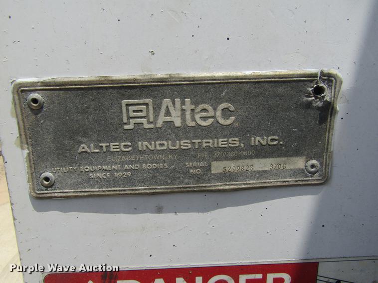 image for item DC7906 2006 Ford F450 XL Super Duty bucket truck