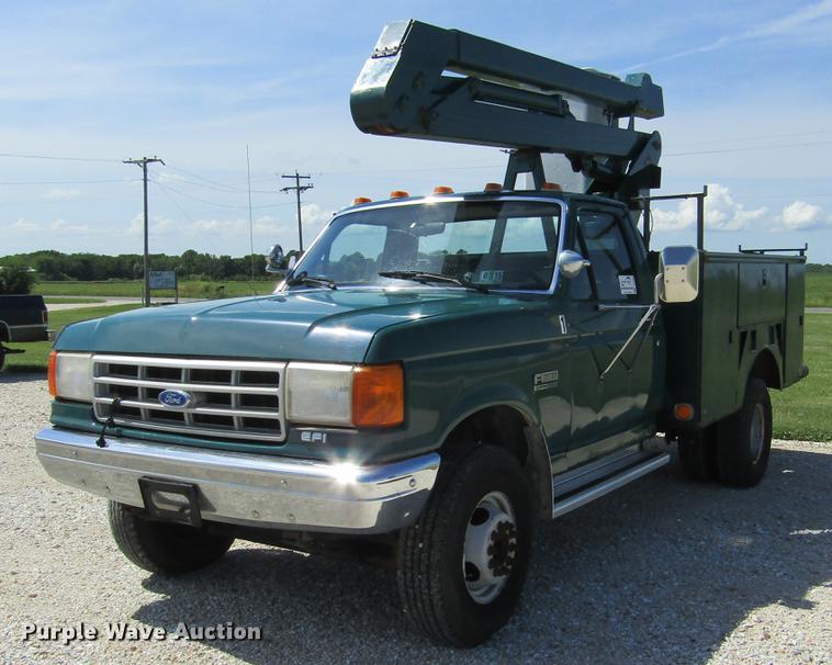 image for item DD2682 1989 Ford F450 Super Duty bucket truck