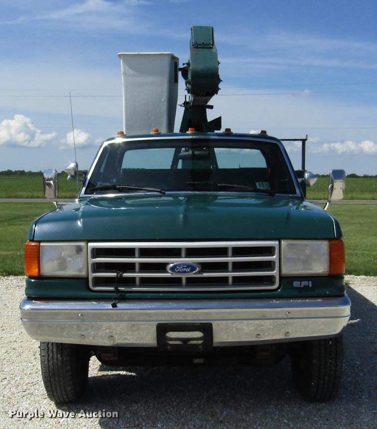image for item DD2682 1989 Ford F450 Super Duty bucket truck