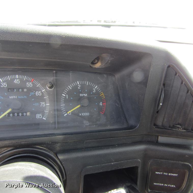 image for item DD2682 1989 Ford F450 Super Duty bucket truck