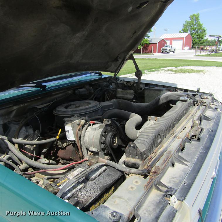 image for item DD2682 1989 Ford F450 Super Duty bucket truck