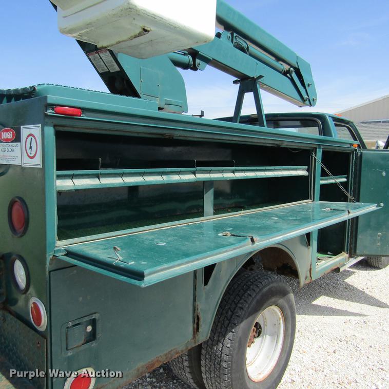 image for item DD2682 1989 Ford F450 Super Duty bucket truck