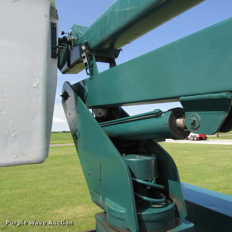 image for item DD2682 1989 Ford F450 Super Duty bucket truck