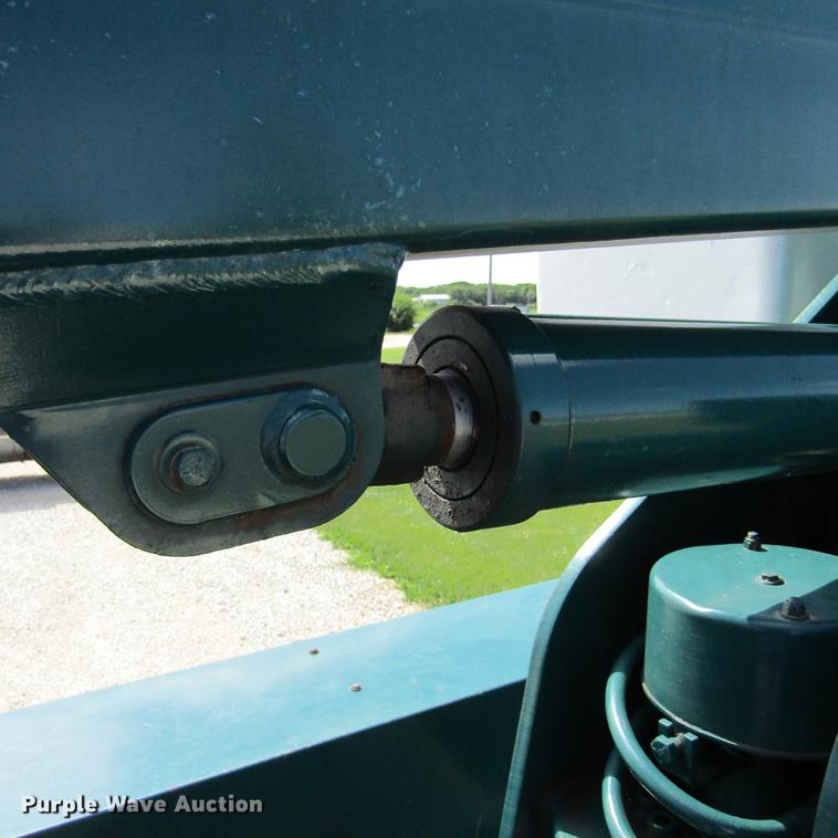 image for item DD2682 1989 Ford F450 Super Duty bucket truck