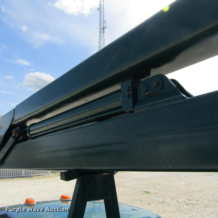 image for item DD2682 1989 Ford F450 Super Duty bucket truck