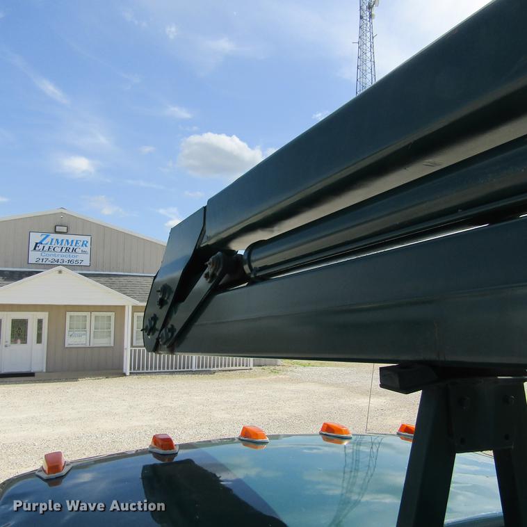 image for item DD2682 1989 Ford F450 Super Duty bucket truck