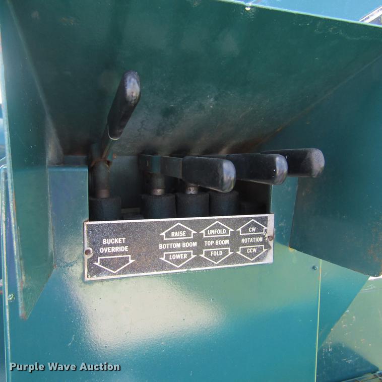 image for item DD2682 1989 Ford F450 Super Duty bucket truck