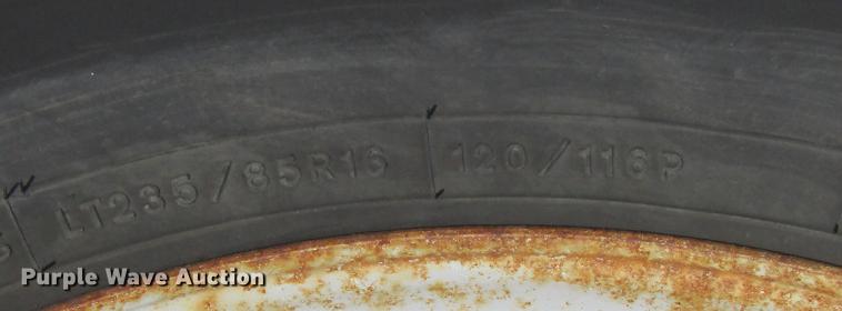 image for item DD2682 1989 Ford F450 Super Duty bucket truck