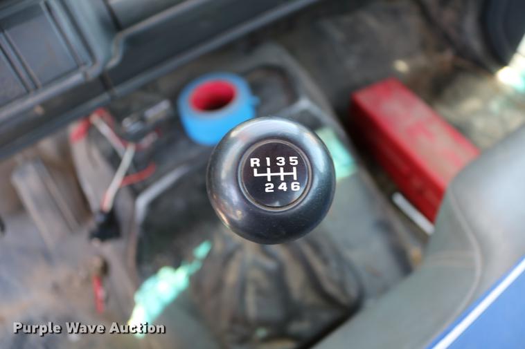 image for item DD4265 1997 GMC C7500 bucket truck