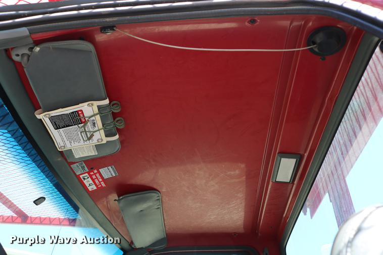 image for item DD4265 1997 GMC C7500 bucket truck