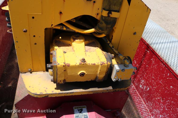 image for item DD4265 1997 GMC C7500 bucket truck