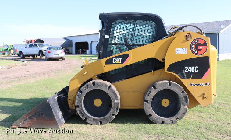 image for item DD4266 2010 Caterpillar 246C skid steer