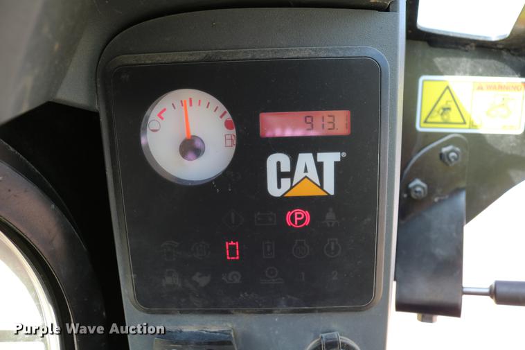 image for item DD4266 2010 Caterpillar 246C skid steer