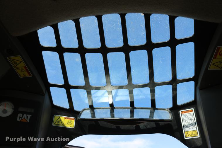 image for item DD4266 2010 Caterpillar 246C skid steer