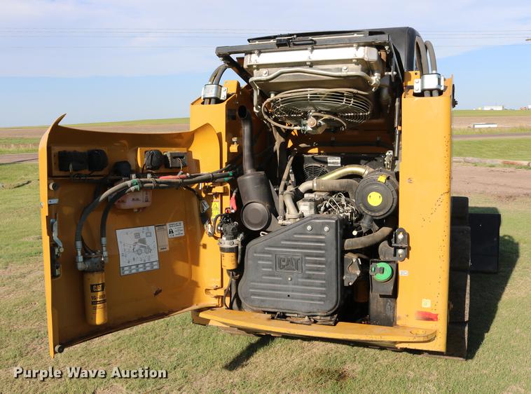 image for item DD4266 2010 Caterpillar 246C skid steer