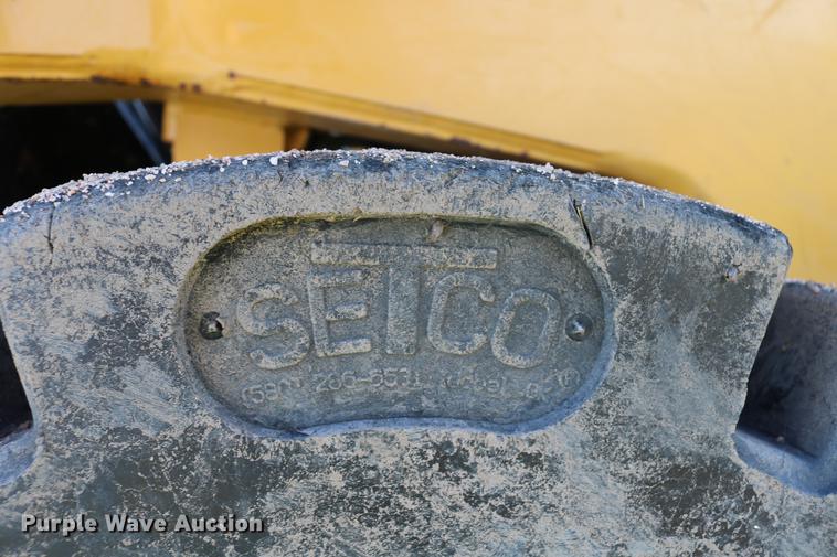 image for item DD4266 2010 Caterpillar 246C skid steer