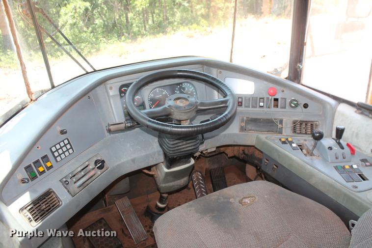 image for item DD4972 2004 Volvo A40D articulated haul truck