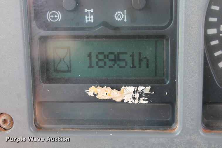 image for item DD4972 2004 Volvo A40D articulated haul truck