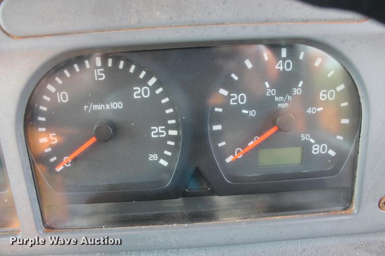 image for item DD4972 2004 Volvo A40D articulated haul truck