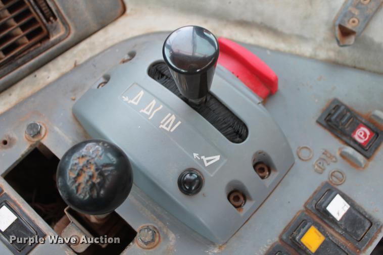 image for item DD4972 2004 Volvo A40D articulated haul truck