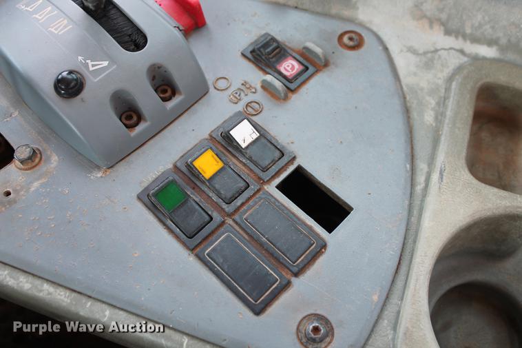 image for item DD4972 2004 Volvo A40D articulated haul truck