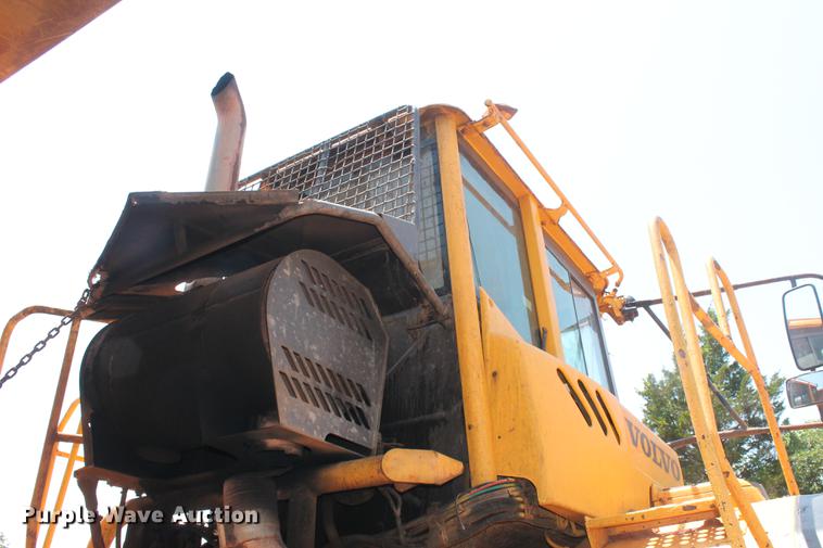 image for item DD4972 2004 Volvo A40D articulated haul truck