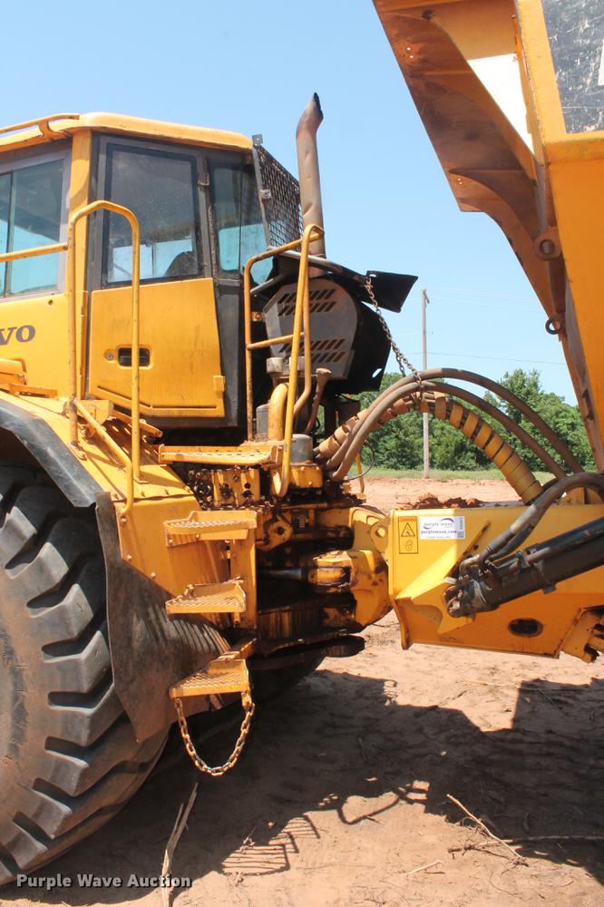 image for item DD4972 2004 Volvo A40D articulated haul truck