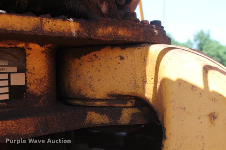 image for item DD4972 2004 Volvo A40D articulated haul truck