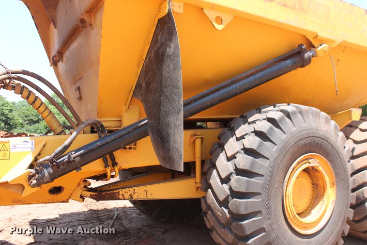 image for item DD4972 2004 Volvo A40D articulated haul truck