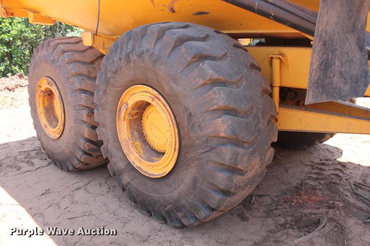 image for item DD4972 2004 Volvo A40D articulated haul truck