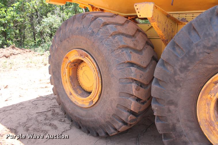 image for item DD4972 2004 Volvo A40D articulated haul truck