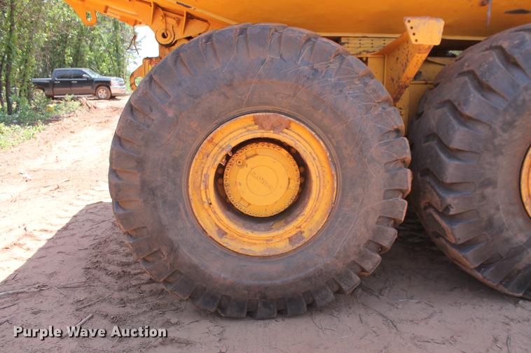 image for item DD4972 2004 Volvo A40D articulated haul truck
