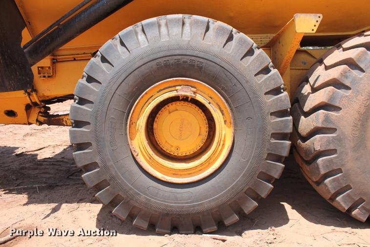 image for item DD4972 2004 Volvo A40D articulated haul truck