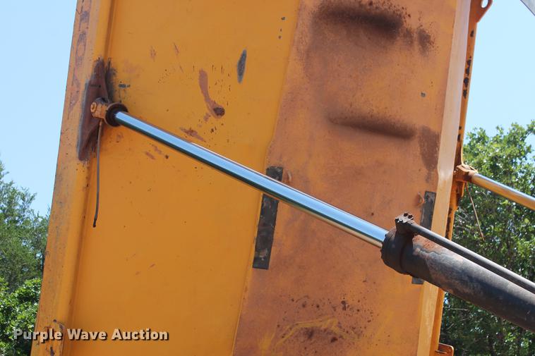 image for item DD4972 2004 Volvo A40D articulated haul truck