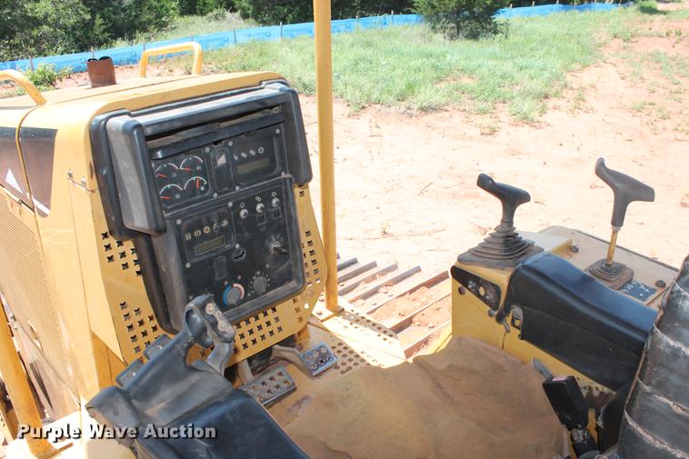 image for item DD4974 2003 Caterpillar D5N LGP dozer