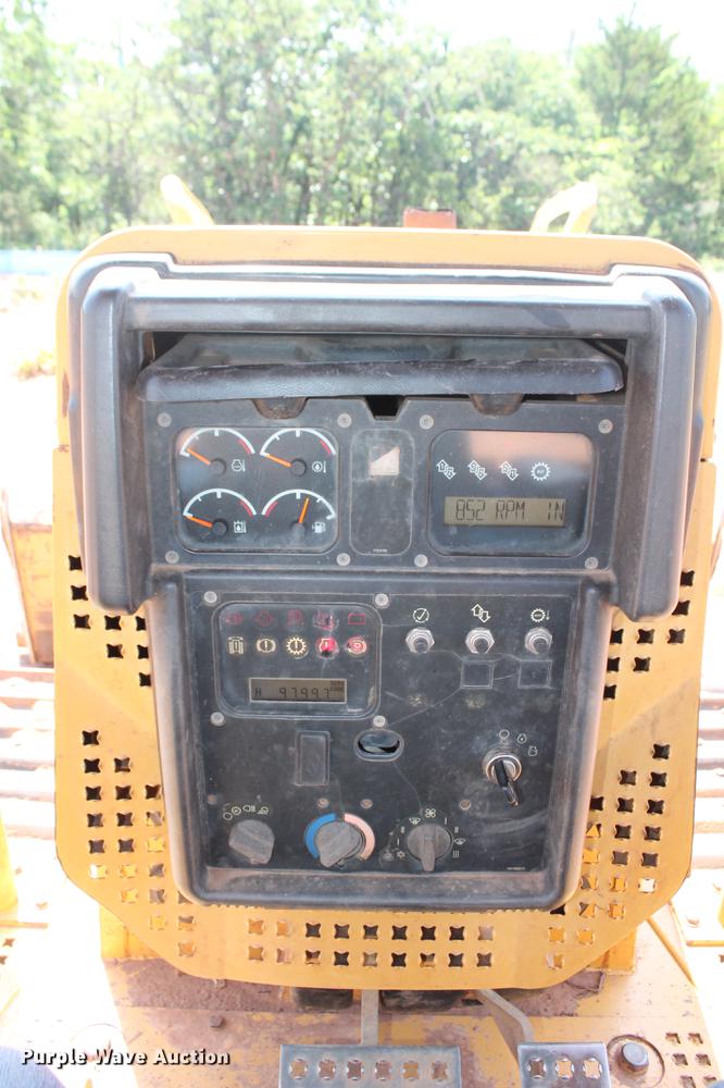 image for item DD4974 2003 Caterpillar D5N LGP dozer
