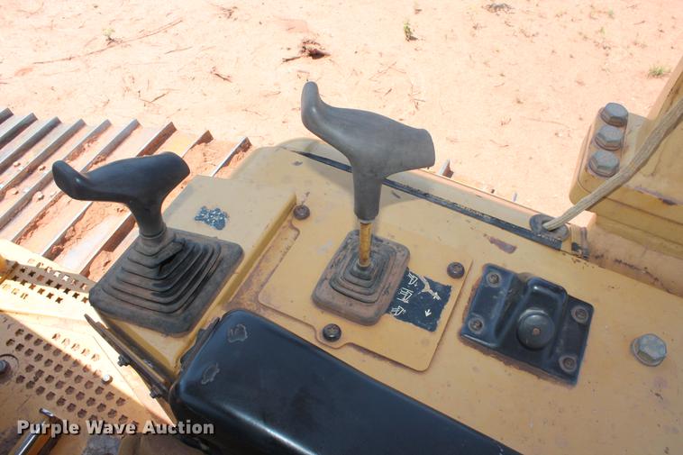 image for item DD4974 2003 Caterpillar D5N LGP dozer