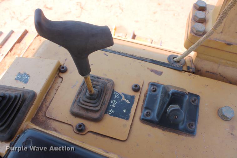 image for item DD4974 2003 Caterpillar D5N LGP dozer