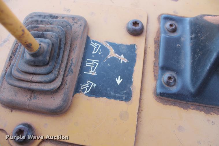 image for item DD4974 2003 Caterpillar D5N LGP dozer