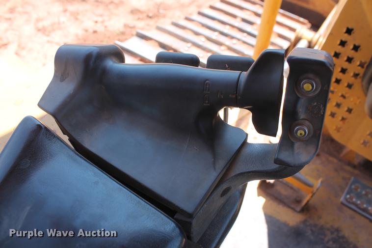 image for item DD4974 2003 Caterpillar D5N LGP dozer