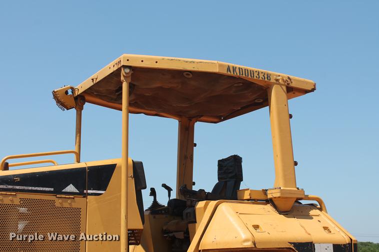 image for item DD4974 2003 Caterpillar D5N LGP dozer