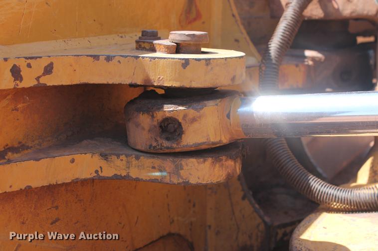 image for item DD4974 2003 Caterpillar D5N LGP dozer