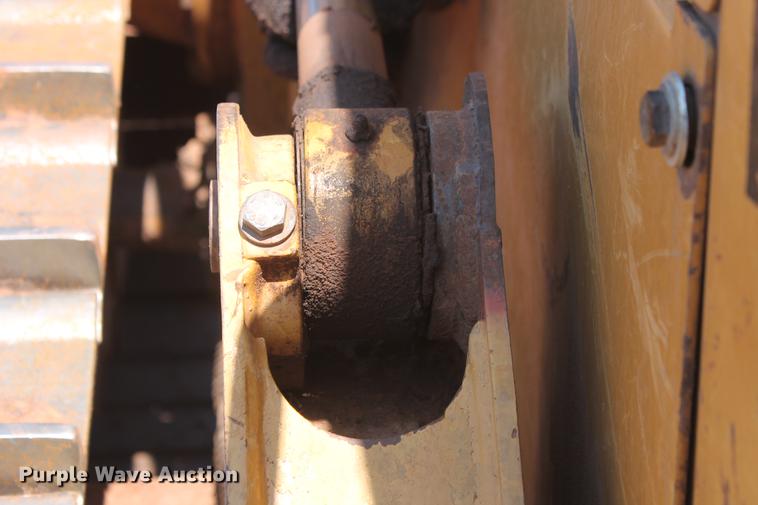 image for item DD4974 2003 Caterpillar D5N LGP dozer