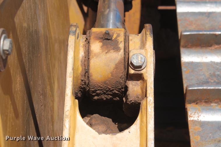 image for item DD4974 2003 Caterpillar D5N LGP dozer