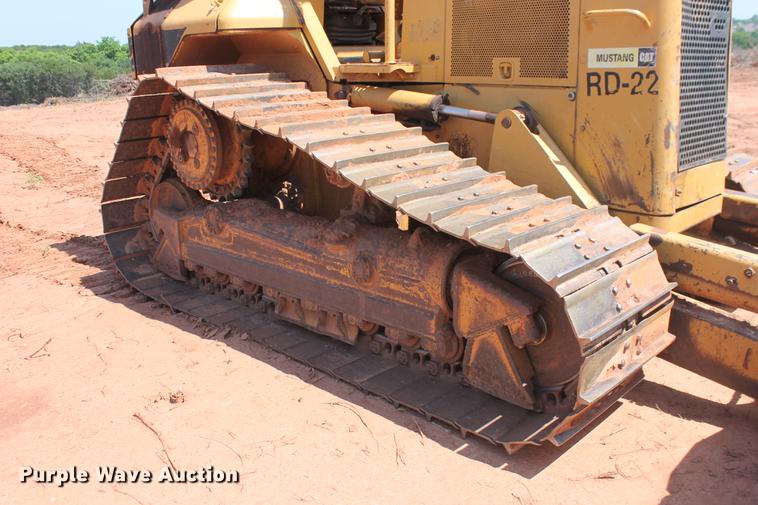image for item DD4974 2003 Caterpillar D5N LGP dozer